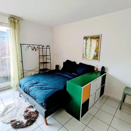 Close To Train Station, Secure Parking
